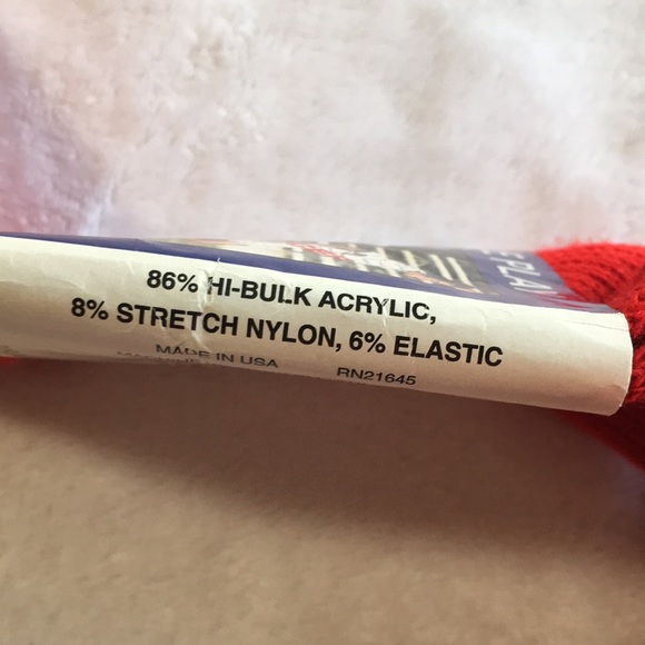 Triple Play scarlet multi-sport socks. Fits sock size 10-13 shoe size 7-12 NWT - Picture 5 of 5